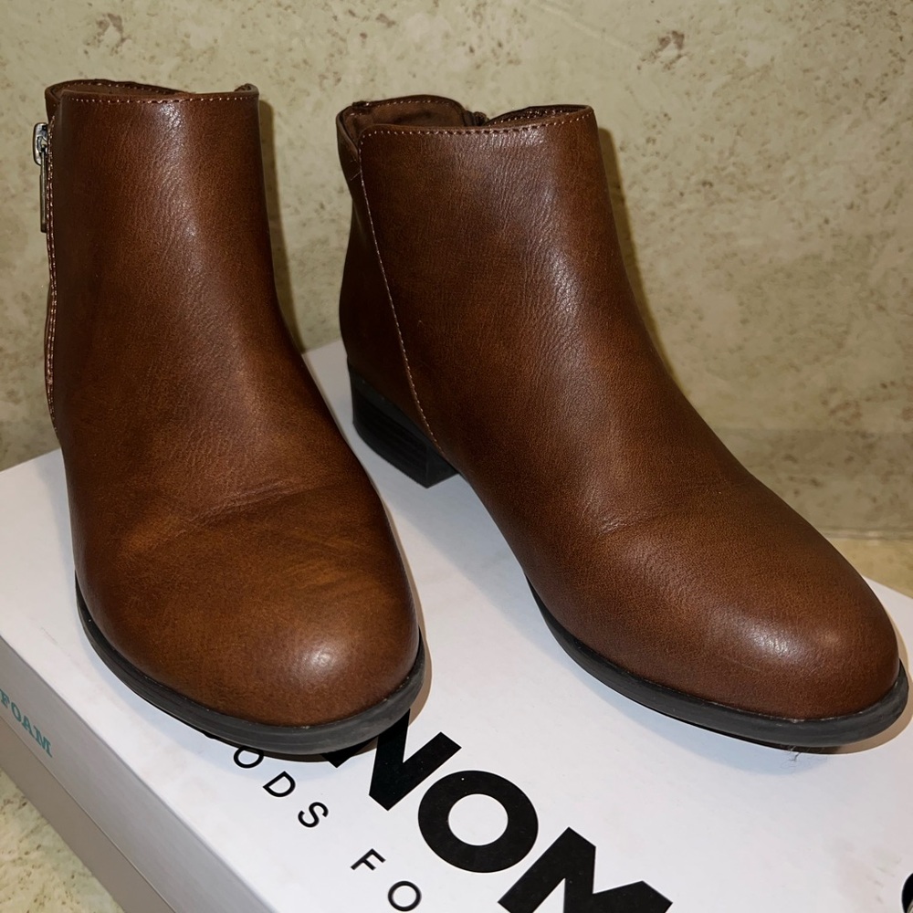 Sonoma Chestnut Ankle Booties